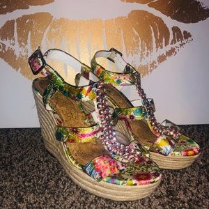 Gianna Bini Floral Wedges!